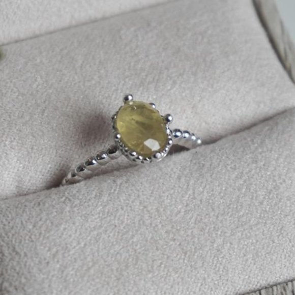 Untreated Raw Yellow Sapphire Sterling Silver Ring - Picture 5 of 8